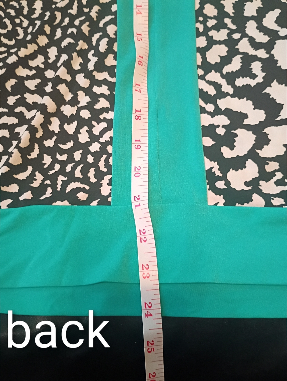 Nicole Miller Black White Abstract Top Aqua Trim Cap Sleeve Size L EUC - Picture 9 of 10